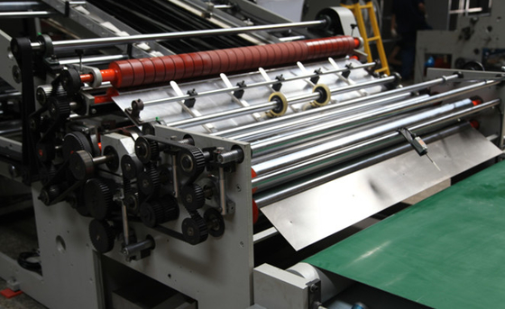 Single Three Layers Automatic Flute Laminator Middle Speed DF-1650EL